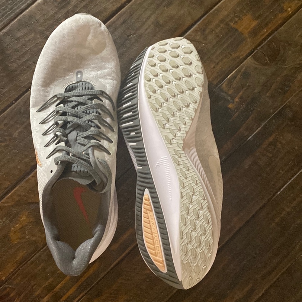 Nike Zoom Vomero 14 NWOB